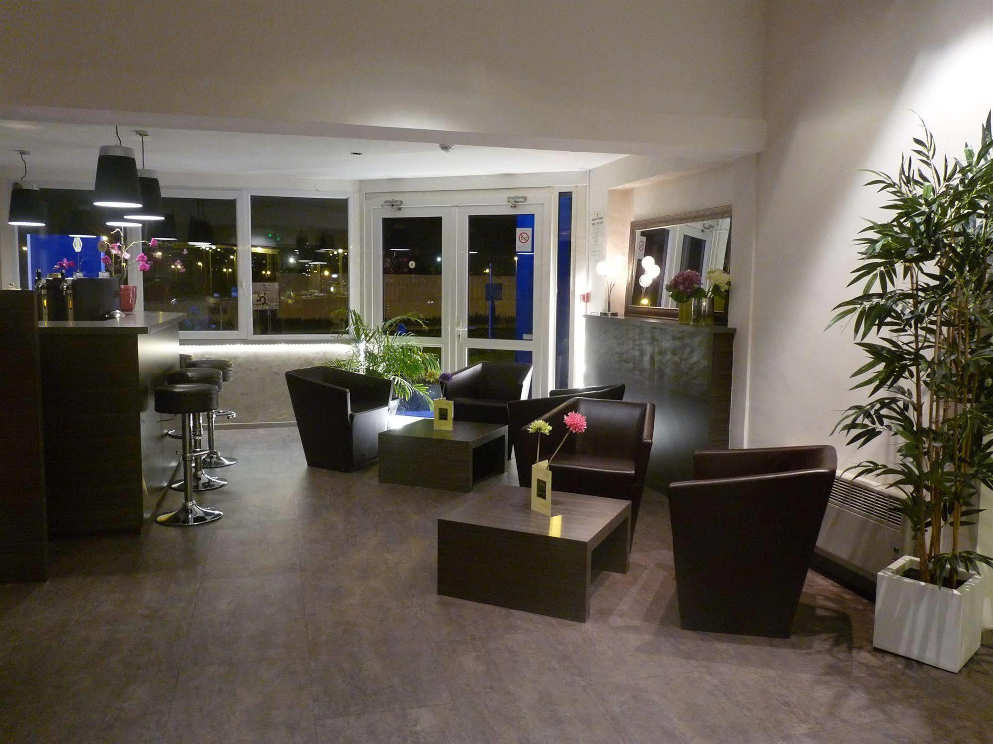 Hotel Restaurant L'Eskemm St Brieuc-Tregueux ภายนอก รูปภาพ