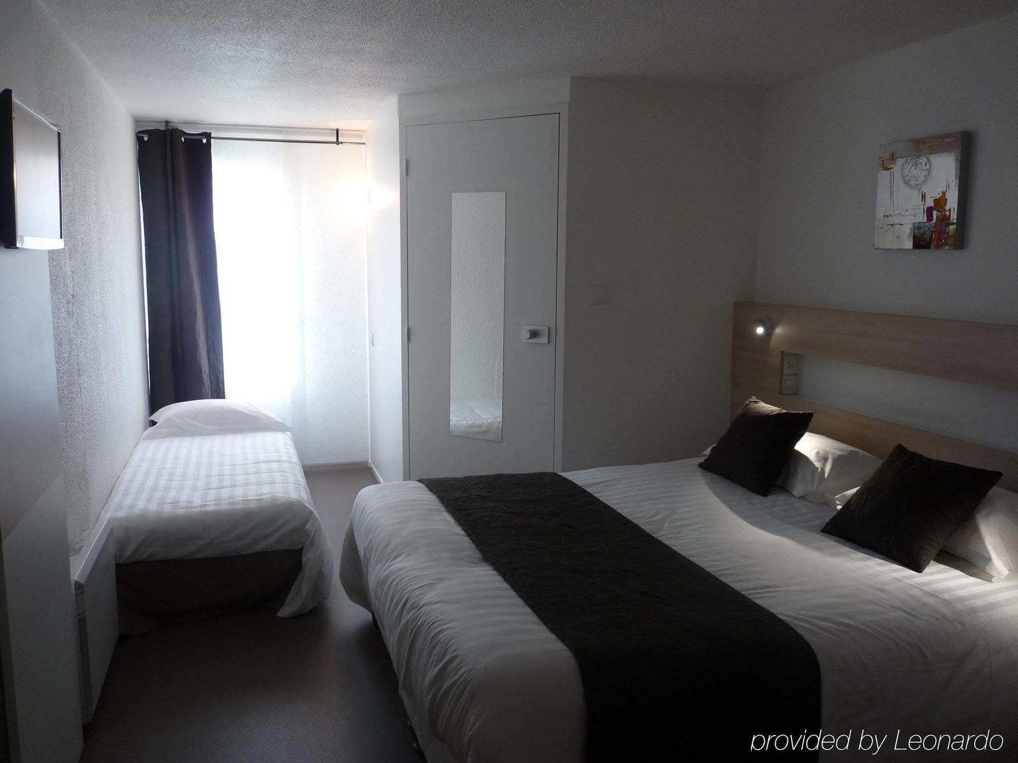 Hotel Restaurant L'Eskemm St Brieuc-Tregueux ภายนอก รูปภาพ