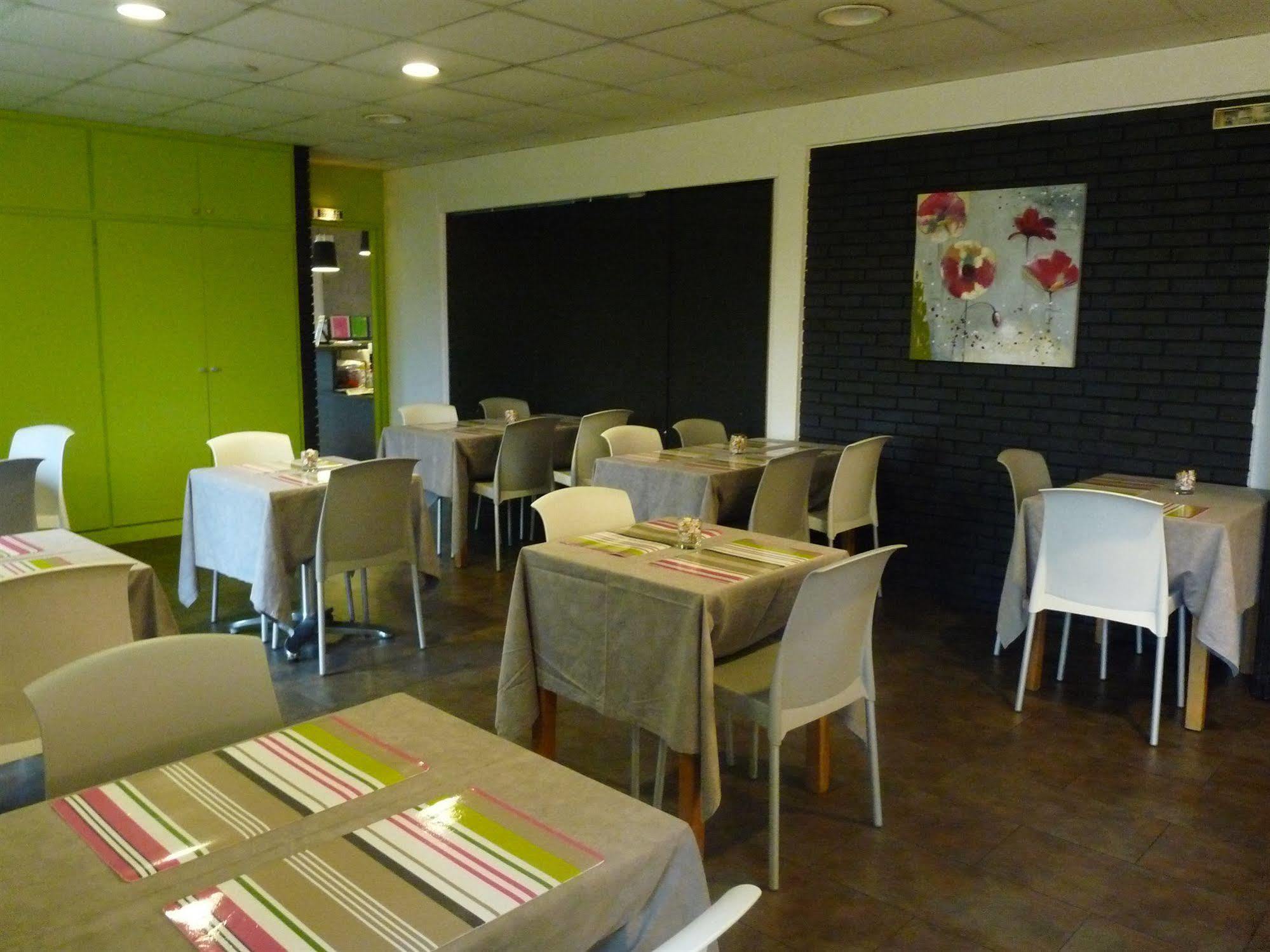 Hotel Restaurant L'Eskemm St Brieuc-Tregueux ภายนอก รูปภาพ